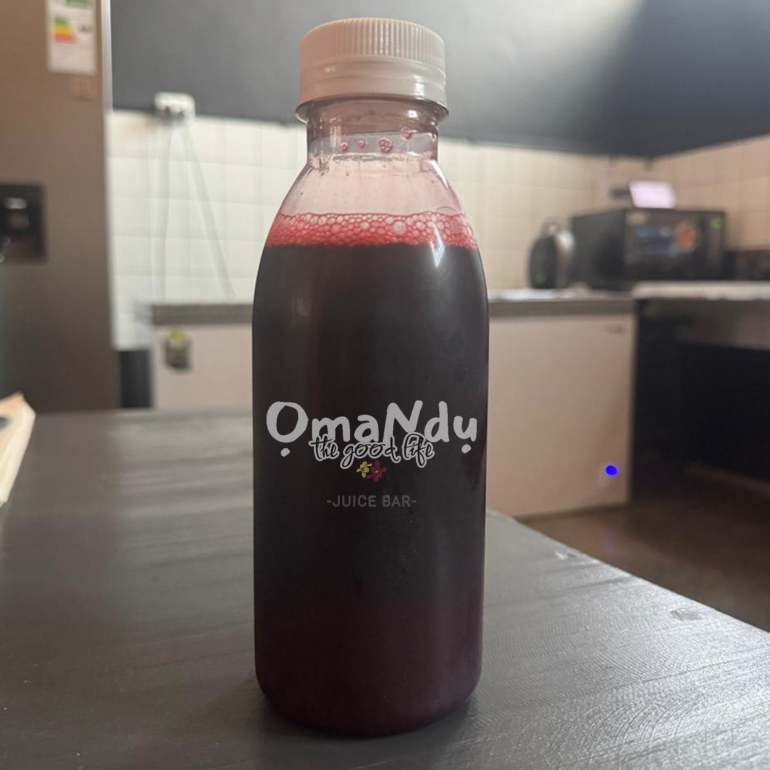 ỌmaNdụ Juice Bar